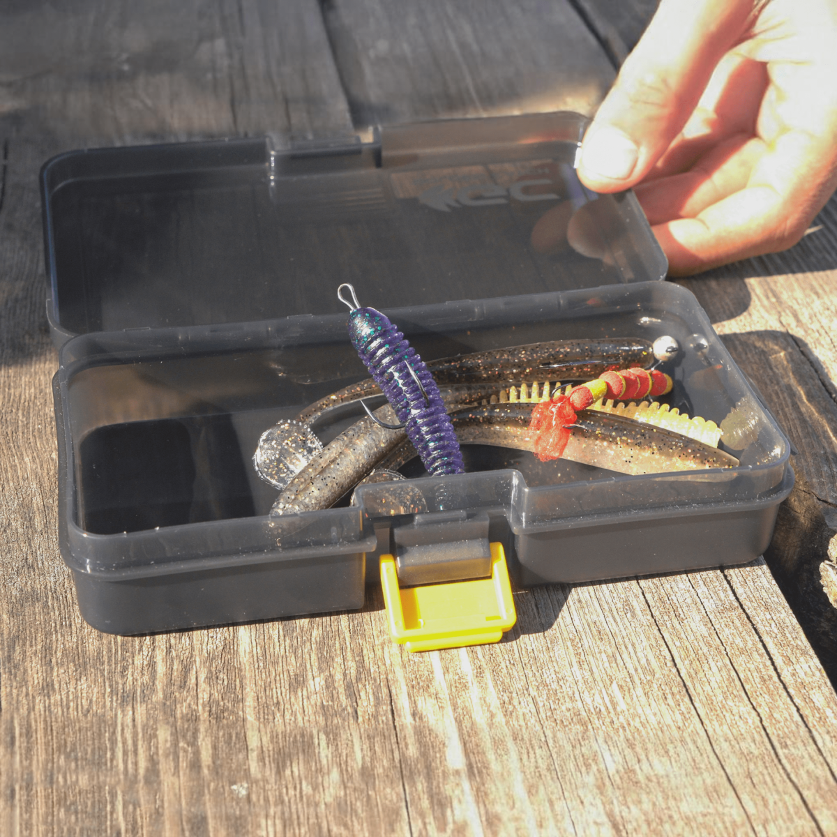 golden catch lure box m lb 1610m
