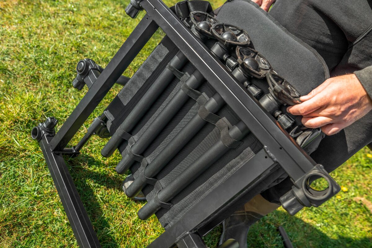 absolute 36 feeder chair