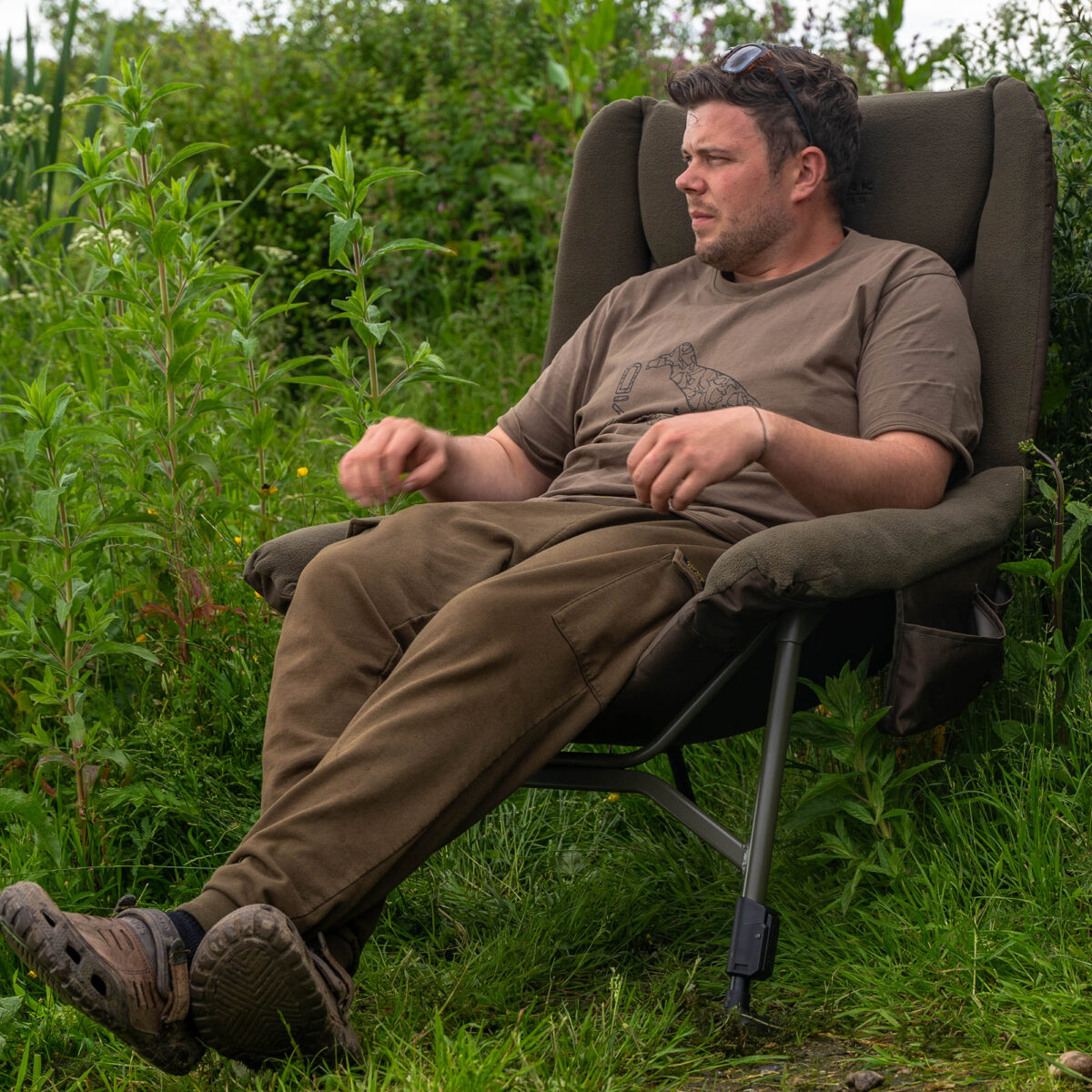benchmark ultra cozy chair