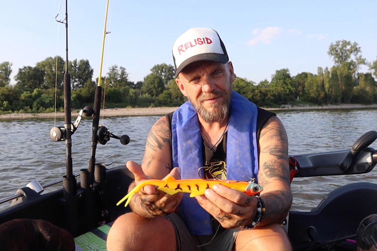 black cat 60g 27cm cat pelagic yellow zombie suspender