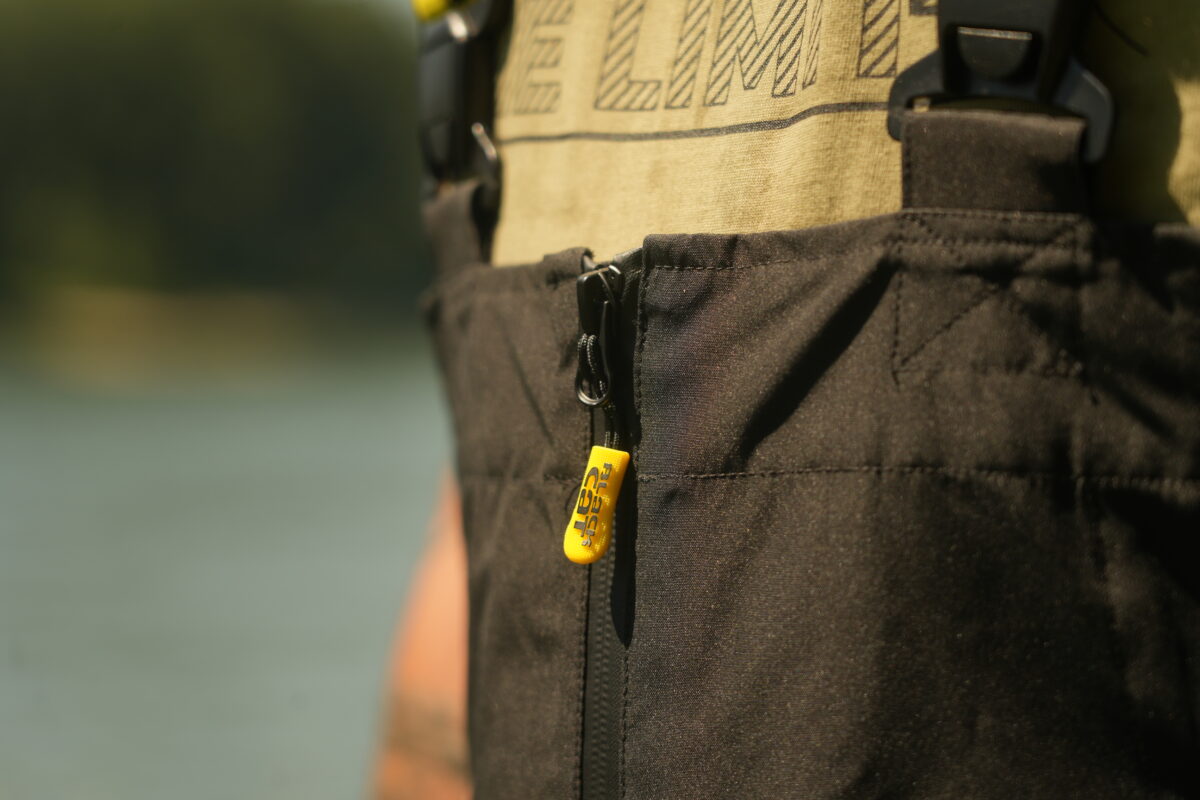black cat waterproof salopettes xxl