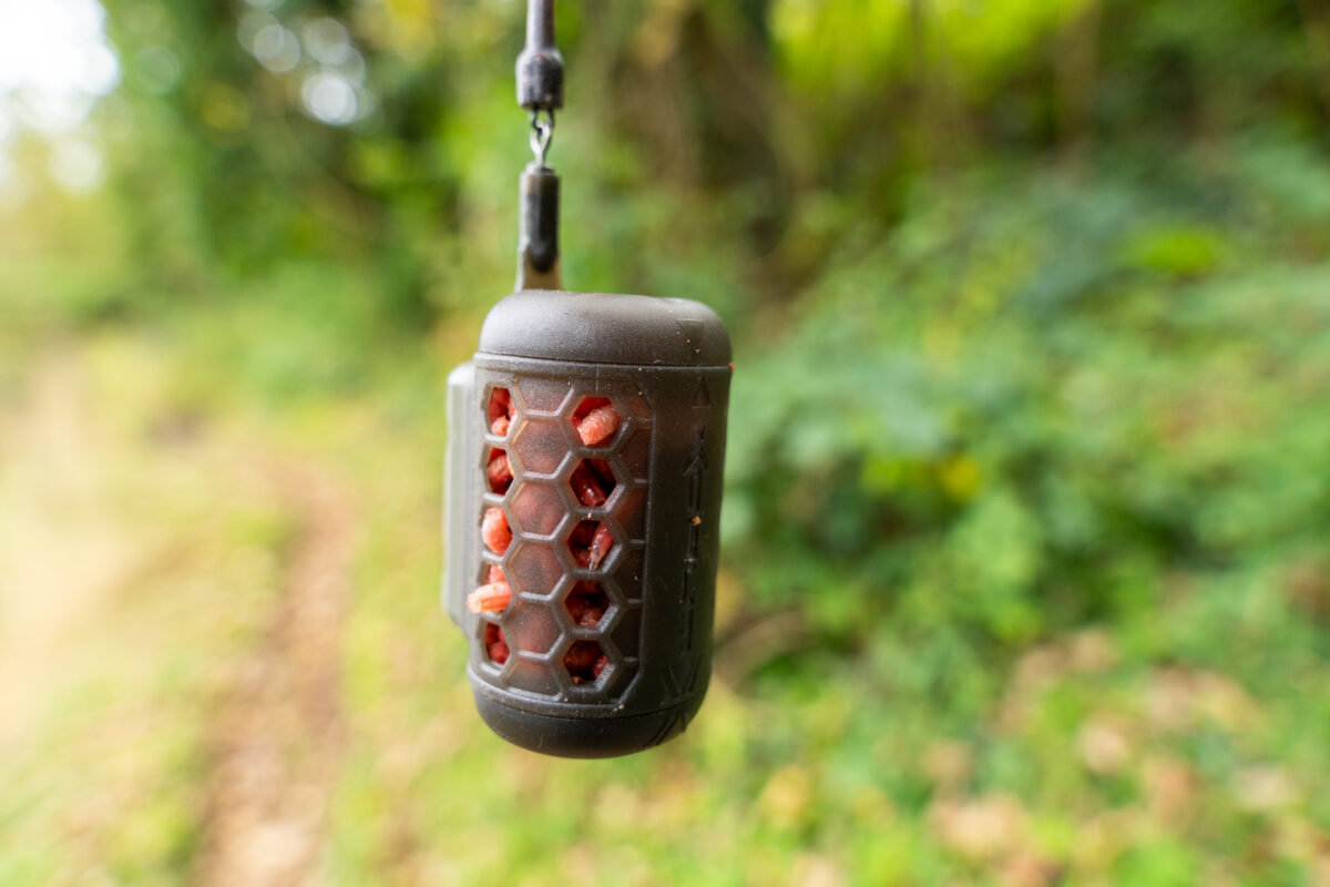 combi feeder   large 60g