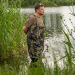 distortion camo chest waders size 7 eu 41