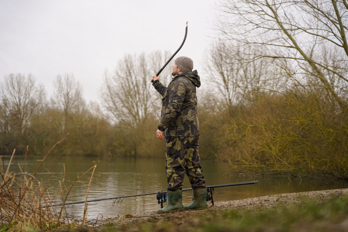 extremity throwing stick
