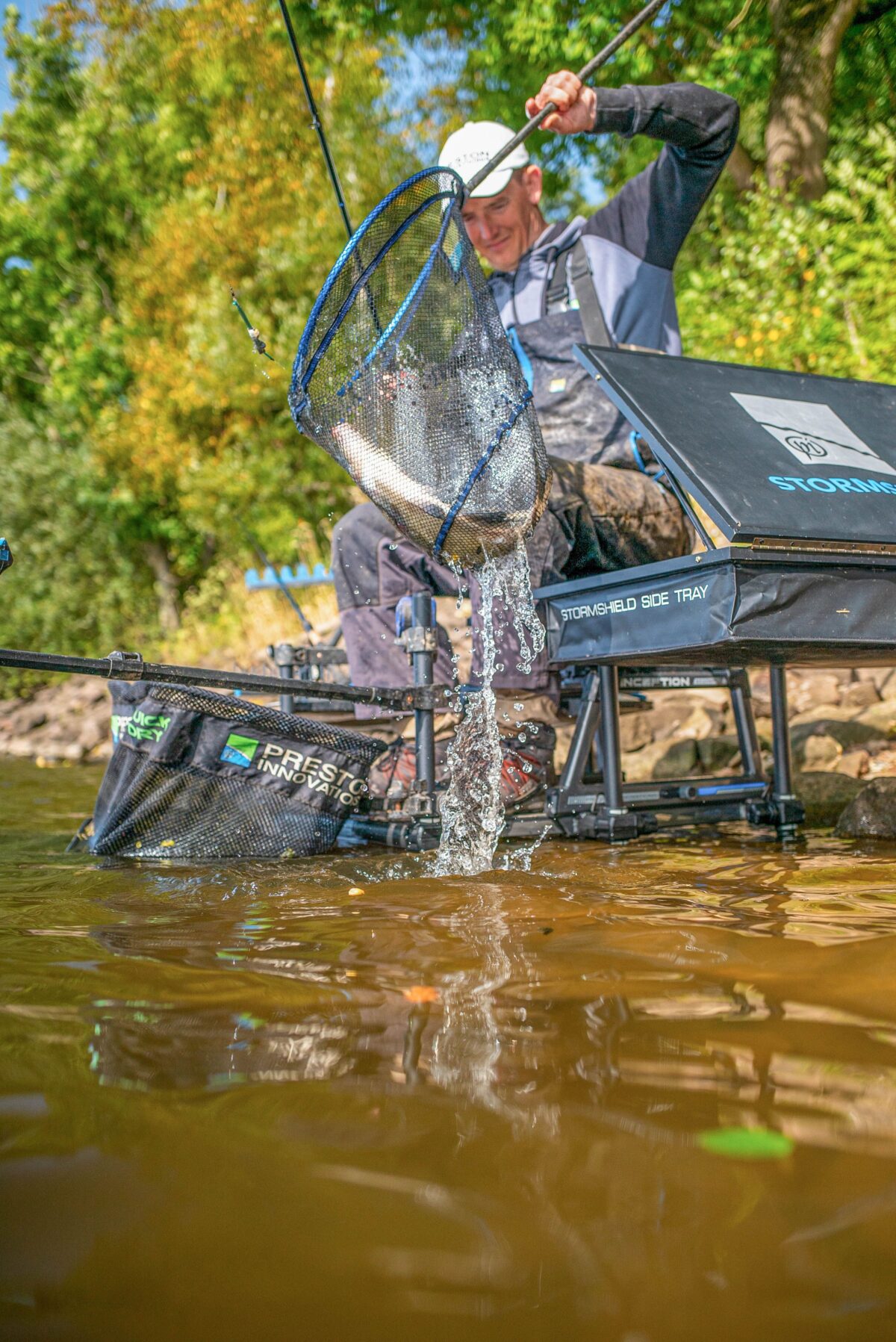 free flow landing net   16
