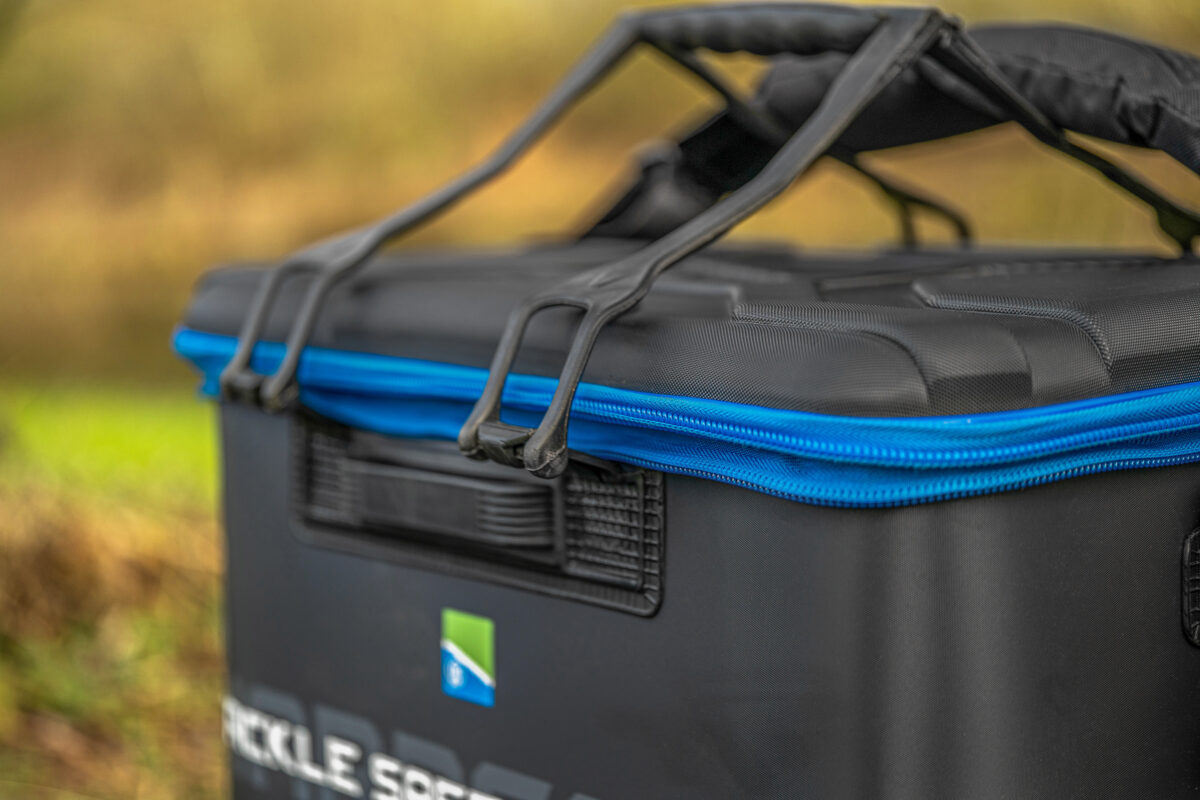 hardcase tackle safe   standard