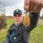 ics in line banjo xr feeder   small 30g