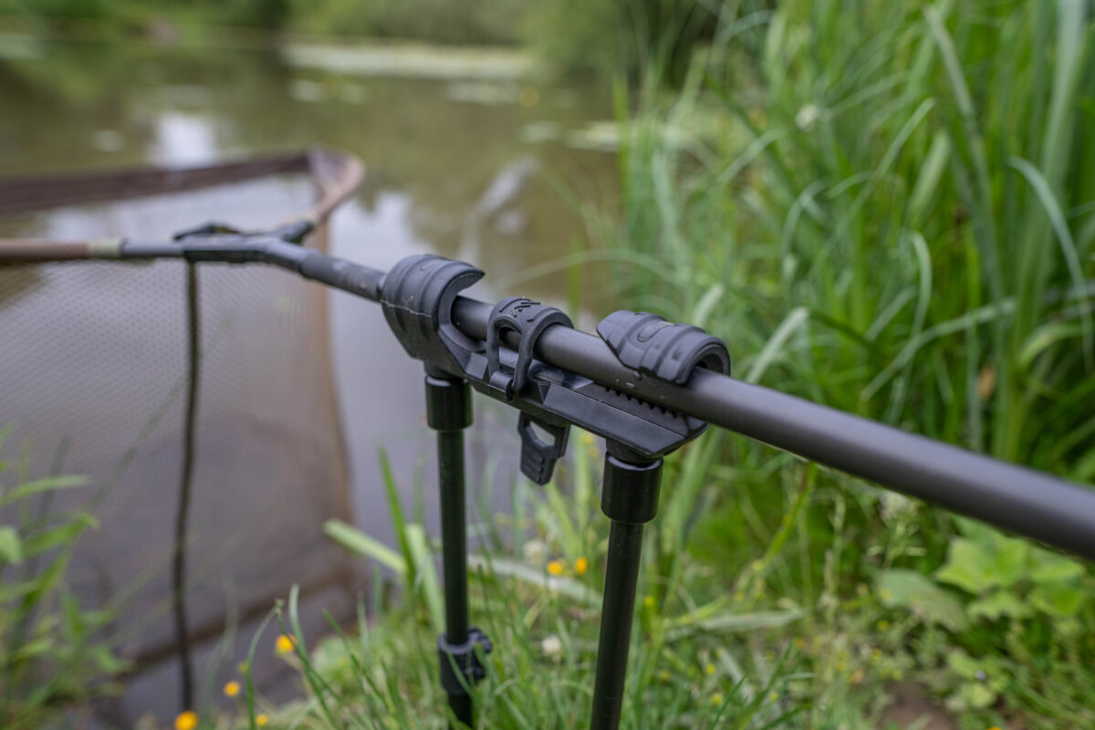lok down landing net holder