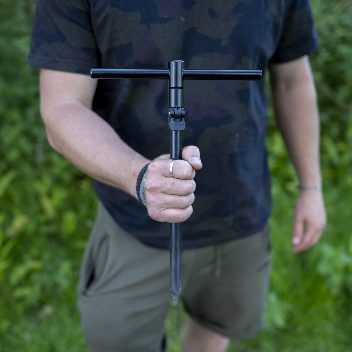 lok down t bar leveller