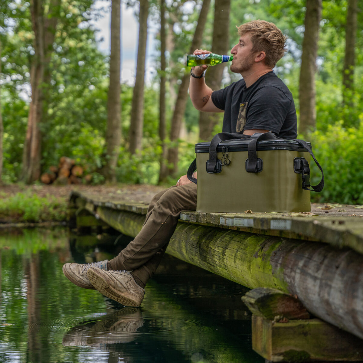 stormshield deluxe cooler 30 ltr